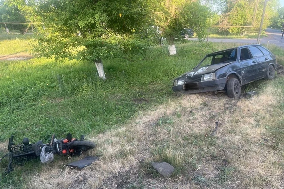 В ЛНР 4 июня произошли две автоаварии, в результате которых погибли 62-летняя водитель электросамоката и двое мужчин. Фото - ГАИ ЛНР
