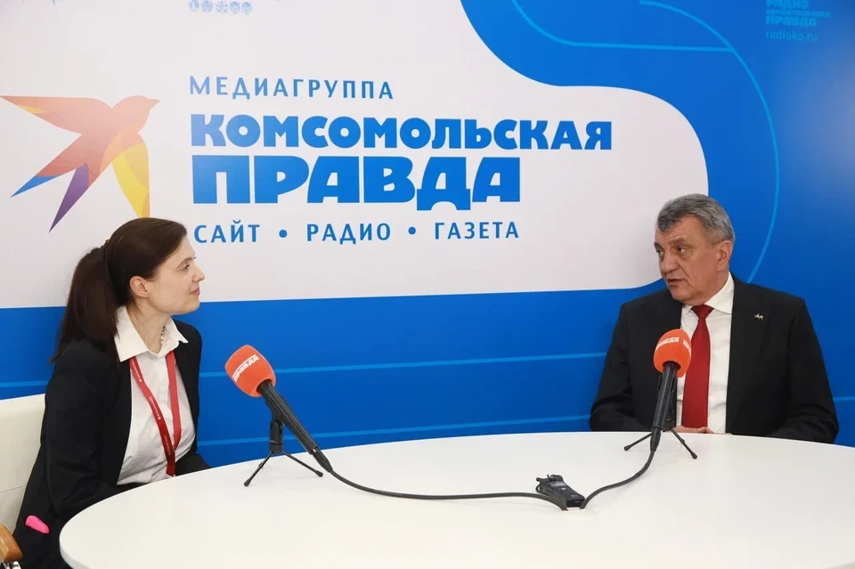 Глава РСО-Алании Меняйло дал интервью «Комсомольской правде». Фото: Фото: Константин Ольхин
