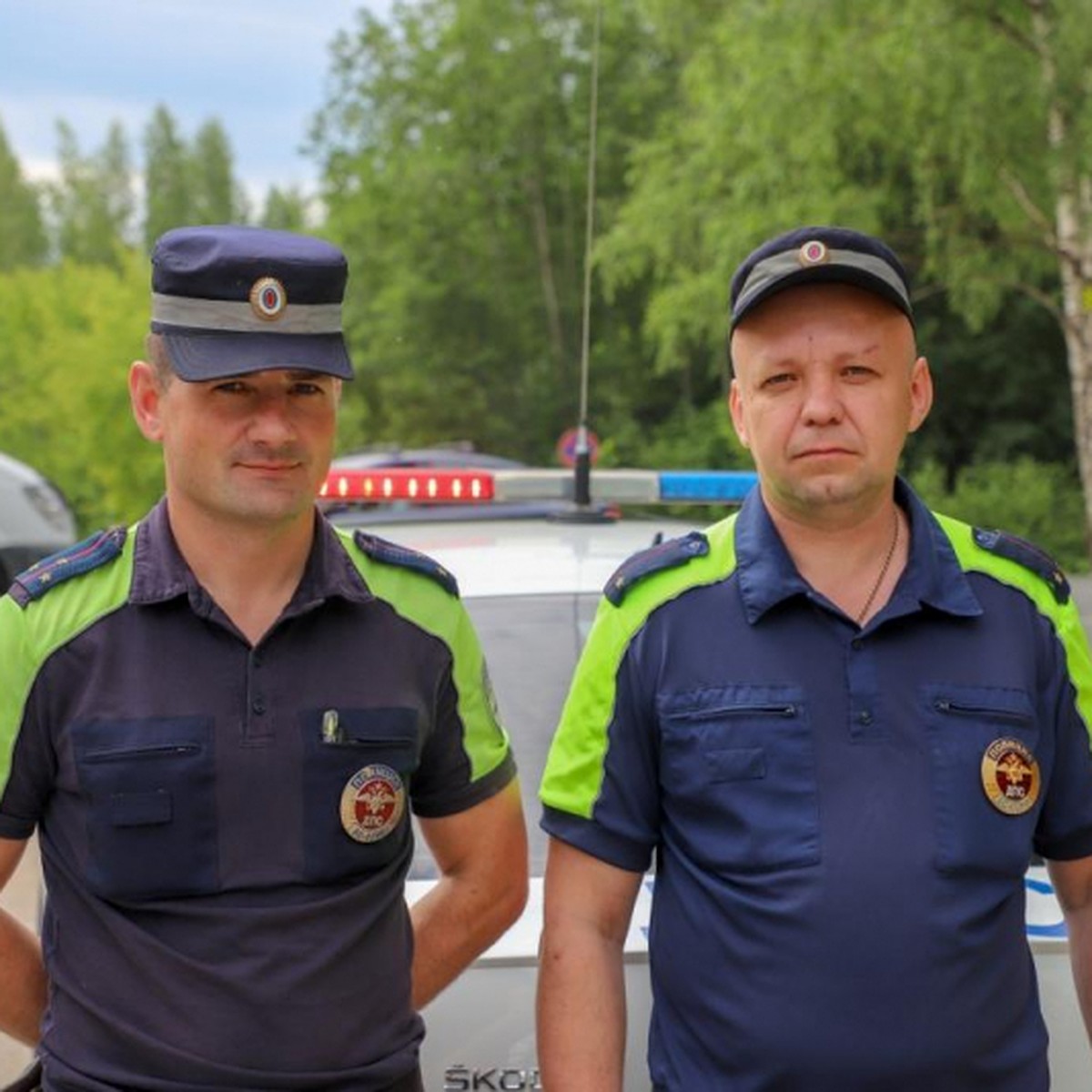 Псковские полицейские помогли спасти жизнь проглотившему монету ребенку -  KP.RU