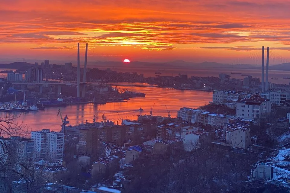 Вид, который открывается на сопке в Нагорном парке. Фото: nagornypark