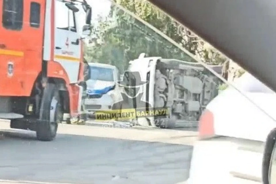 Место происшествия. Фото: скриншот видео телеграм-канала «Инцидент Барнаул»