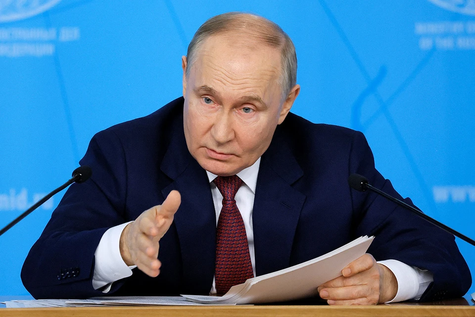 Владимир Путин напомнил, что проект мирного договора с Украиной уже был предложен на Стамбульских переговорах.