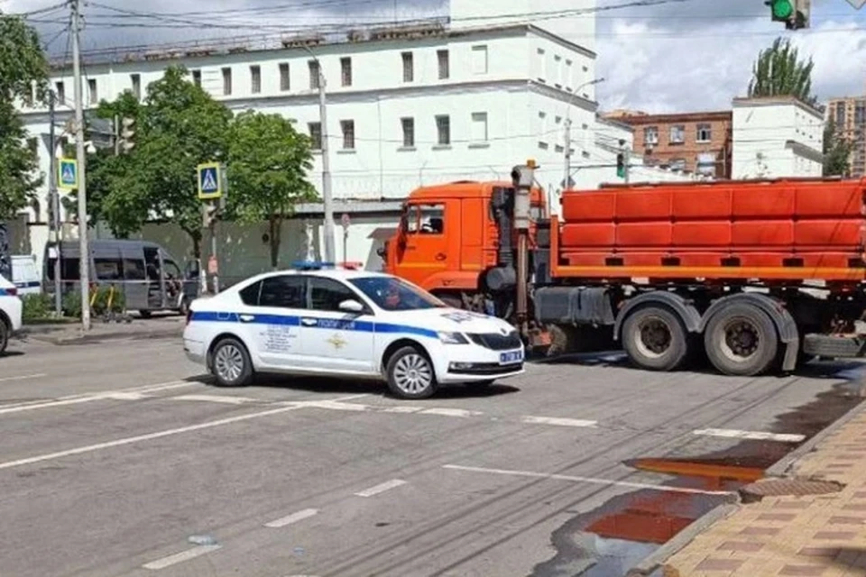 На месте ЧП работают спецслужбы.