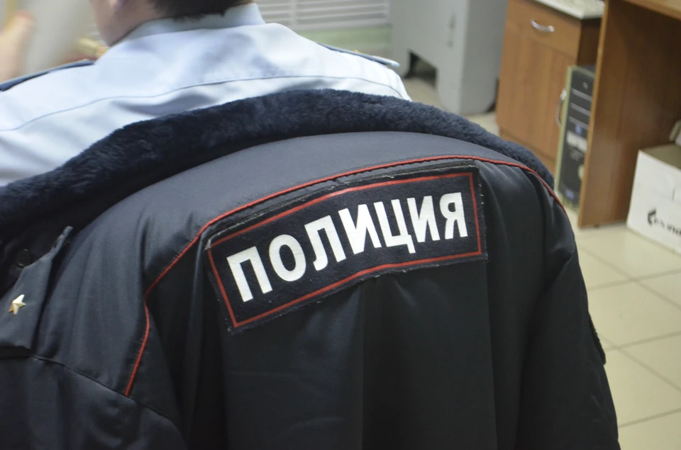В полицию пострадавшие обратились после того, как стали получать сообщения о необходимости погашения долгов.