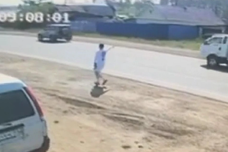 Школьника жестоко убили на автобусной остановке в Бурятии. Фото: стоп-кадр. // "Номер Один".