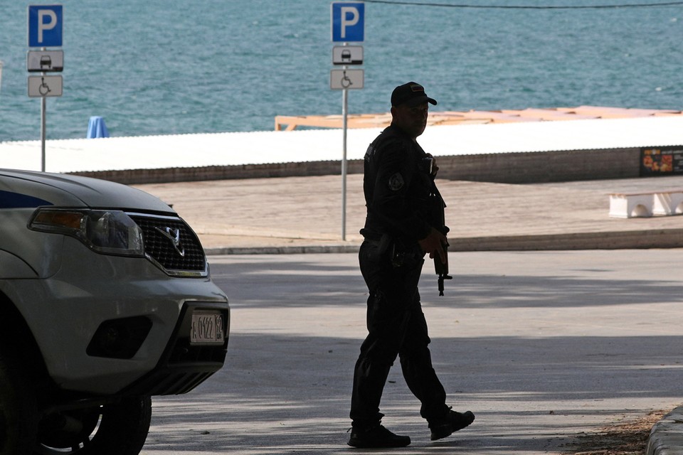 В Крыму опровергли сообщения о закрытии пляжей на месяц