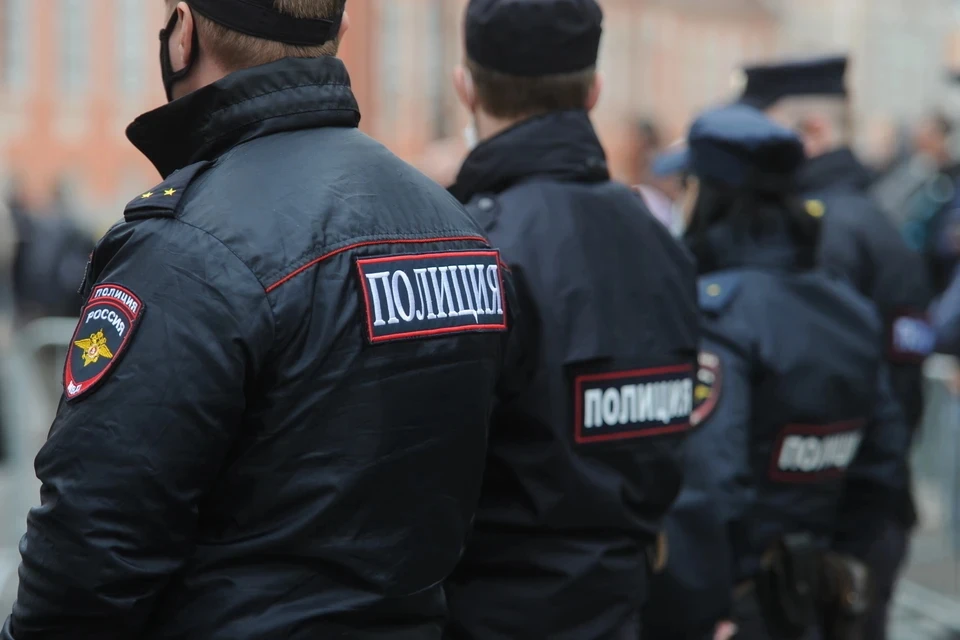 В Москве пятеро молодых людей избили и ограбили двоих мужчин