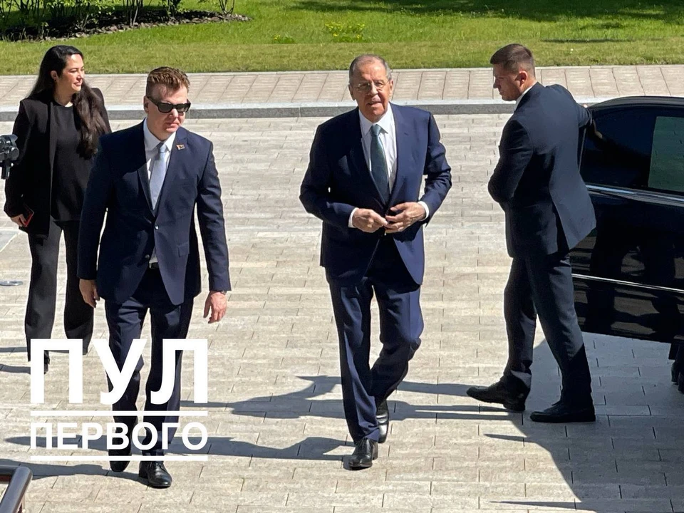 Лукашенко проводит переговоры с главой МИД России Лавровым 25 июня. Фото: телеграм-канал «Пул Первого»