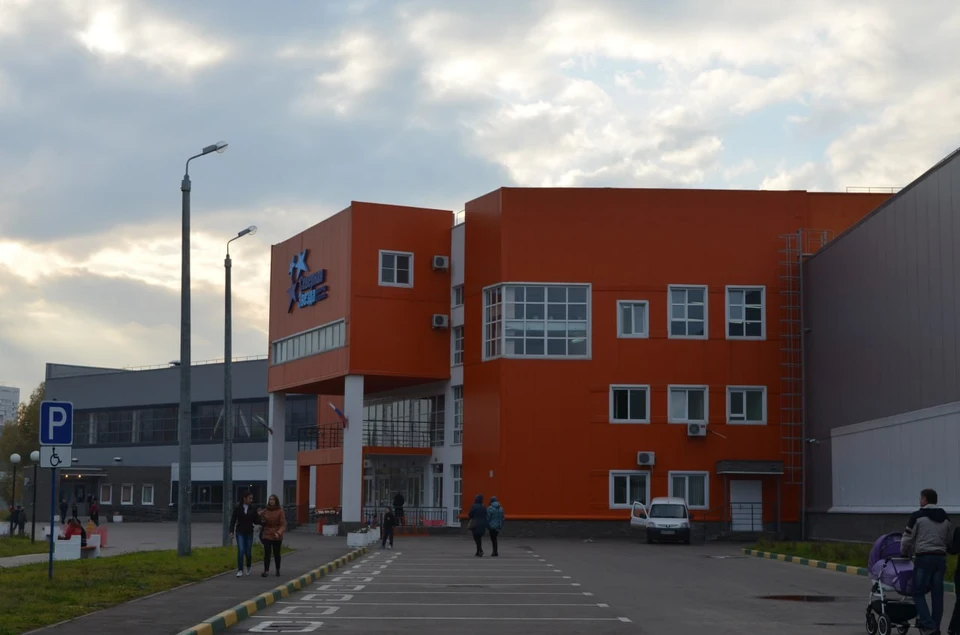 В настоящее время в Нижнем Новгороде ведется строительство двух ФОКов.