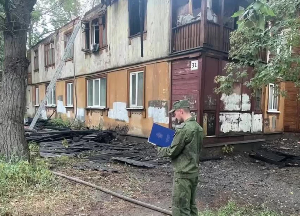 Пожар в частично расселенной двухэтажке унес жизнь трехлетнего ребенка