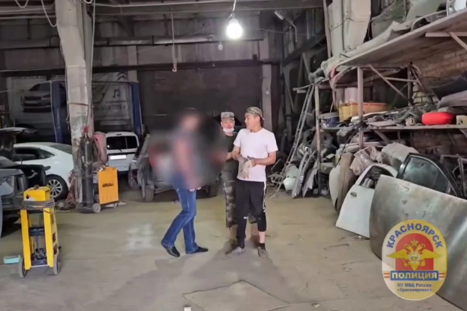 Скриншот: видео МВД по Красноярскому краю