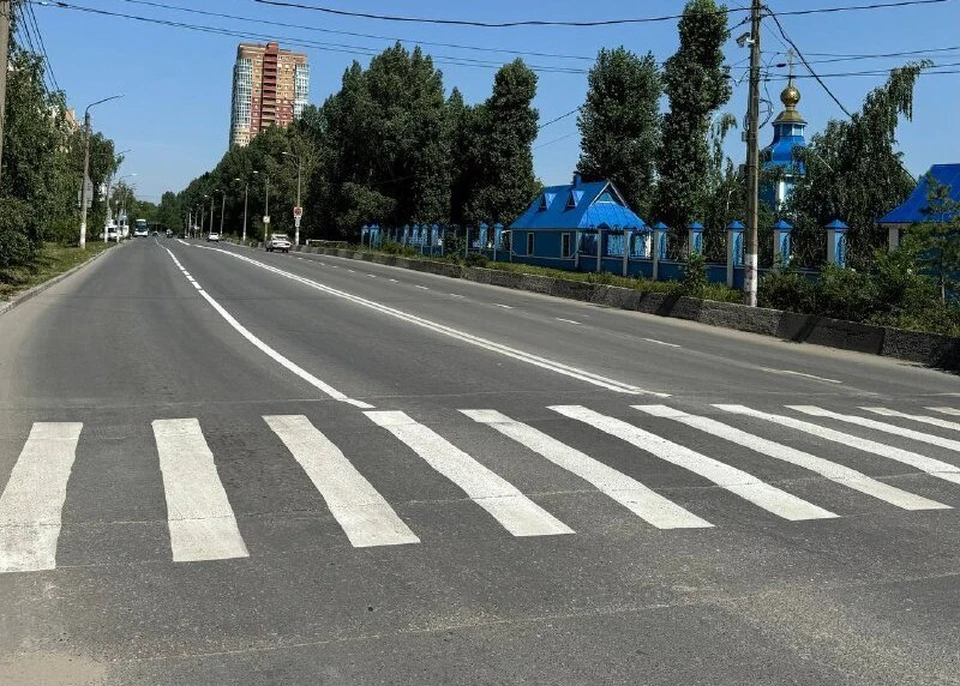 Специалисты ульяновского Правого берега нанесли на трех объектах горизонтальную и продольную разметки. ФОТО: тг-канал Правый берег Ульяновск