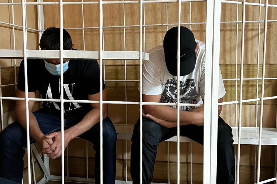 На скамье подсудимых оказались 33-летний Сергей Филиппочкин и его предполагаемый подельник 37-летний Александр Целиков.