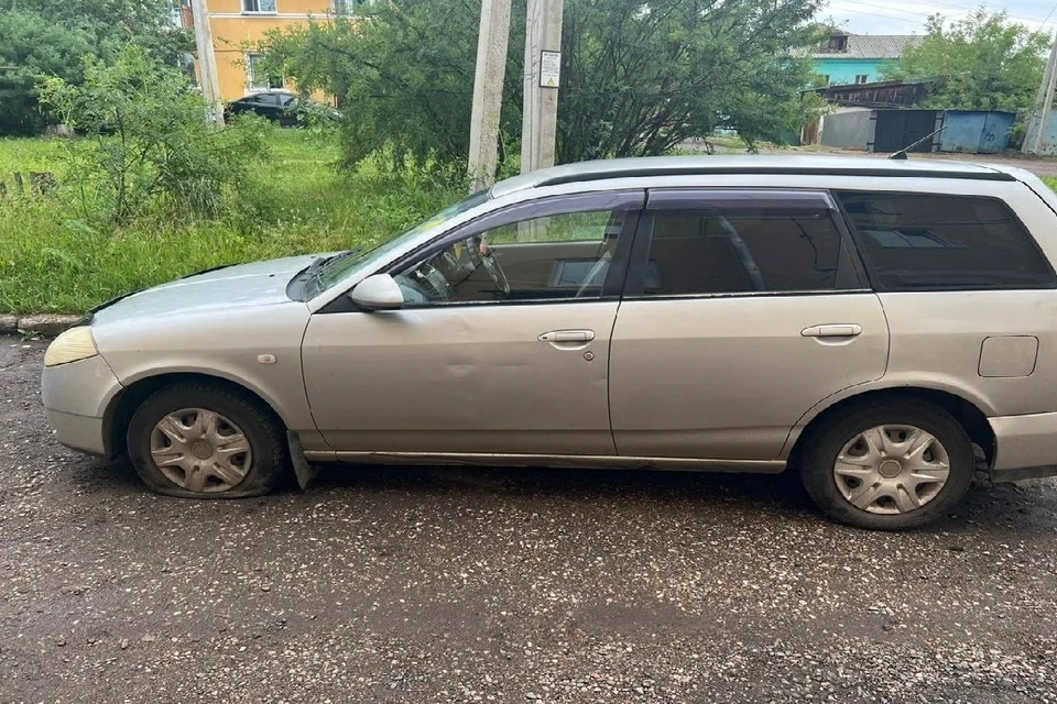 В Бородино подростки прокалывали шины авто Фото: МВД по Красноярскому краю