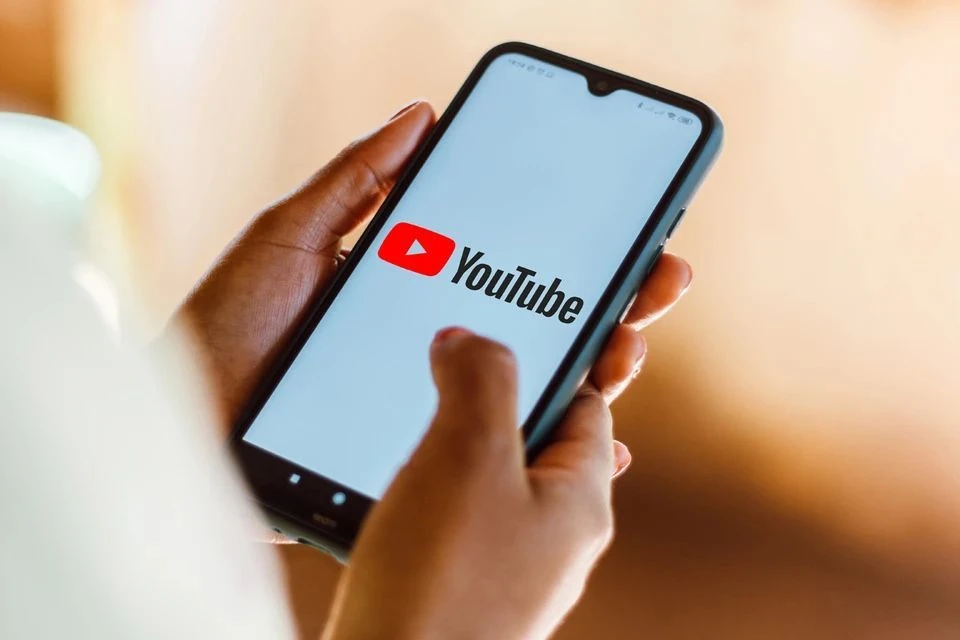 Роскомнадзор: с 2020 года YouTube заблокировал свыше 200 российских каналов