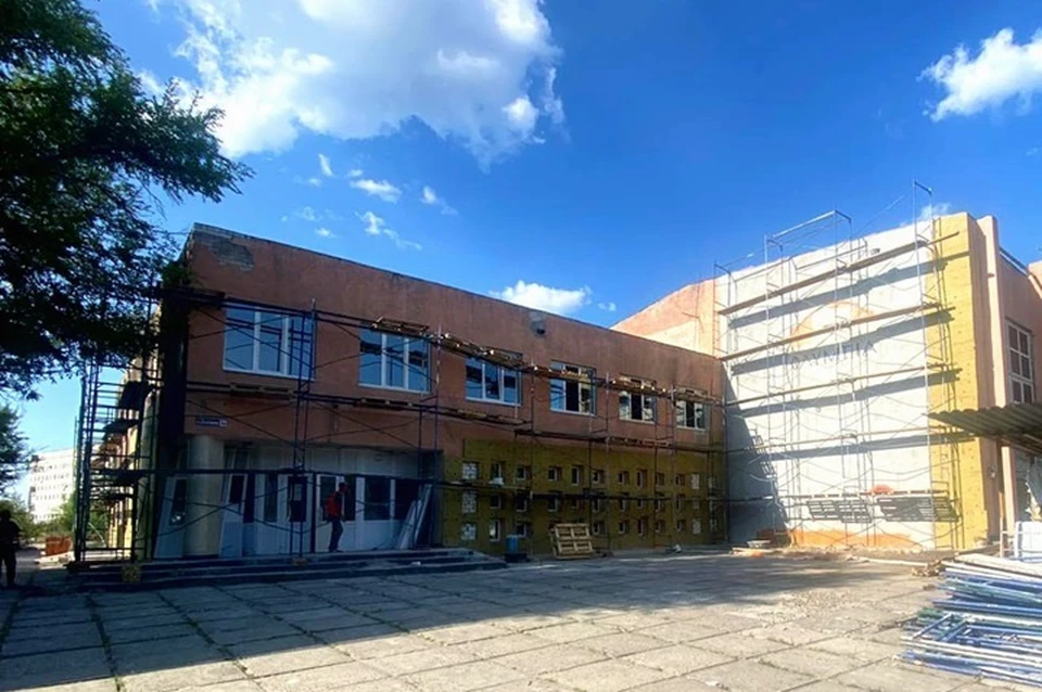 В Северодонецке строители начали отделку в помещениях детско-юношеской спортшколы №2. Фото - Единый заказчик в сфере строительства