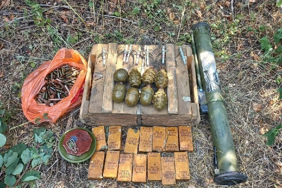 В Запорожской области обнаружили оружейный схрон. ФОТО: ГУ МВД России по Запорожской области
