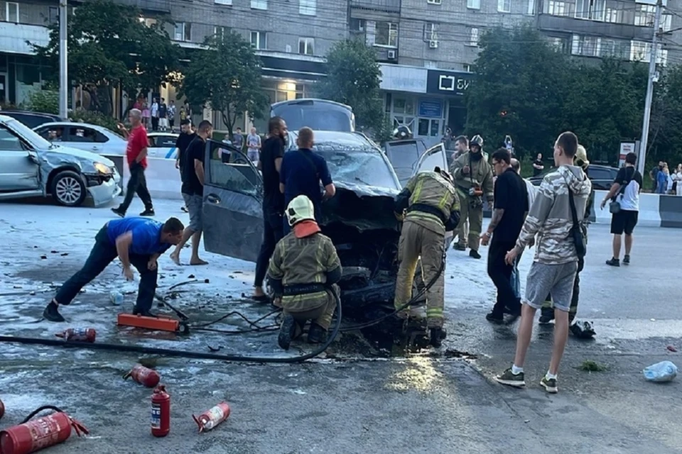 В Госавтоинспекции ищут других очевидцев ДТП на Красном проспекте. Фото: Предоставлено очевидицей Софией.