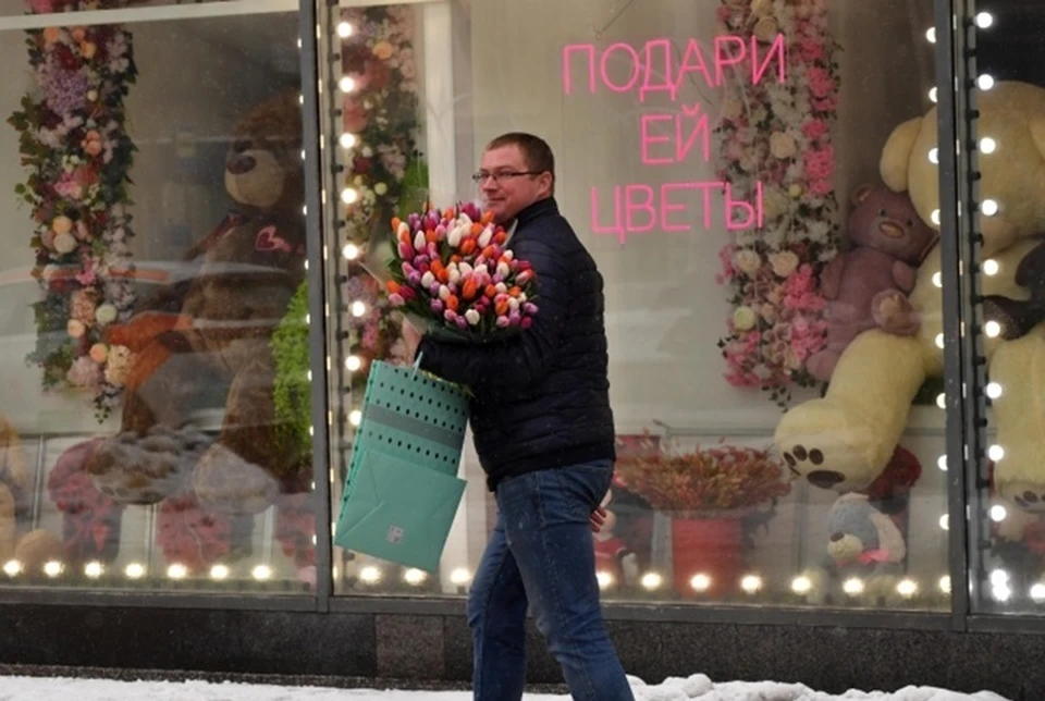 Украл цветы и конфеты: жителя Якутии будут судить за кражу в магазине