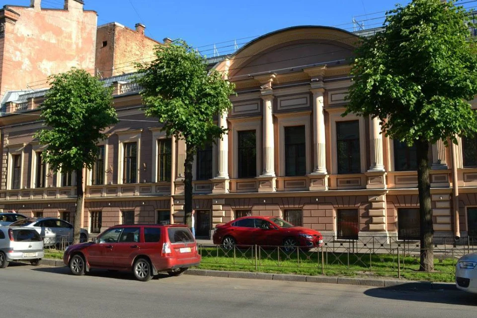 В особняке нашла тайная комната с сокровищами. Сайт особняка Трубецких-Нарышкиных.