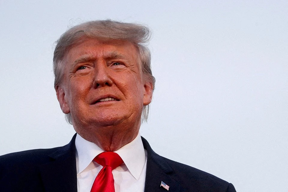 Трамп раскритиковал главу ФБР Рэя за некомпетентное расследование покушения