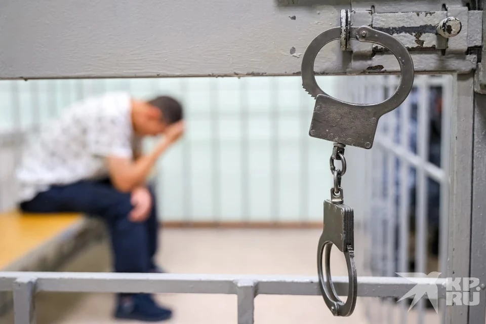 26-летнего мигранта незаконно прописал рязанец в своей квартире на Семинарской