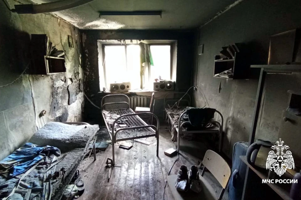 Последствия зарядки колонки. Фото: МЧС