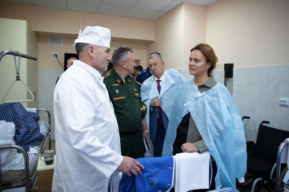 Анна Цивилева осмотрела новый лечебный корпус на 100 коек, который будет сдан ориентировочно в первом квартале следующего года. Фото: Пресс-служба Минобороны РФ.