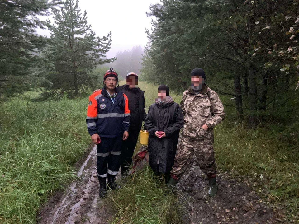 Супруги увлеклись «тихой охотой» и сбились с маршрута. Фото: Госкомитет Республики Башкортостан по ЧС/Тг