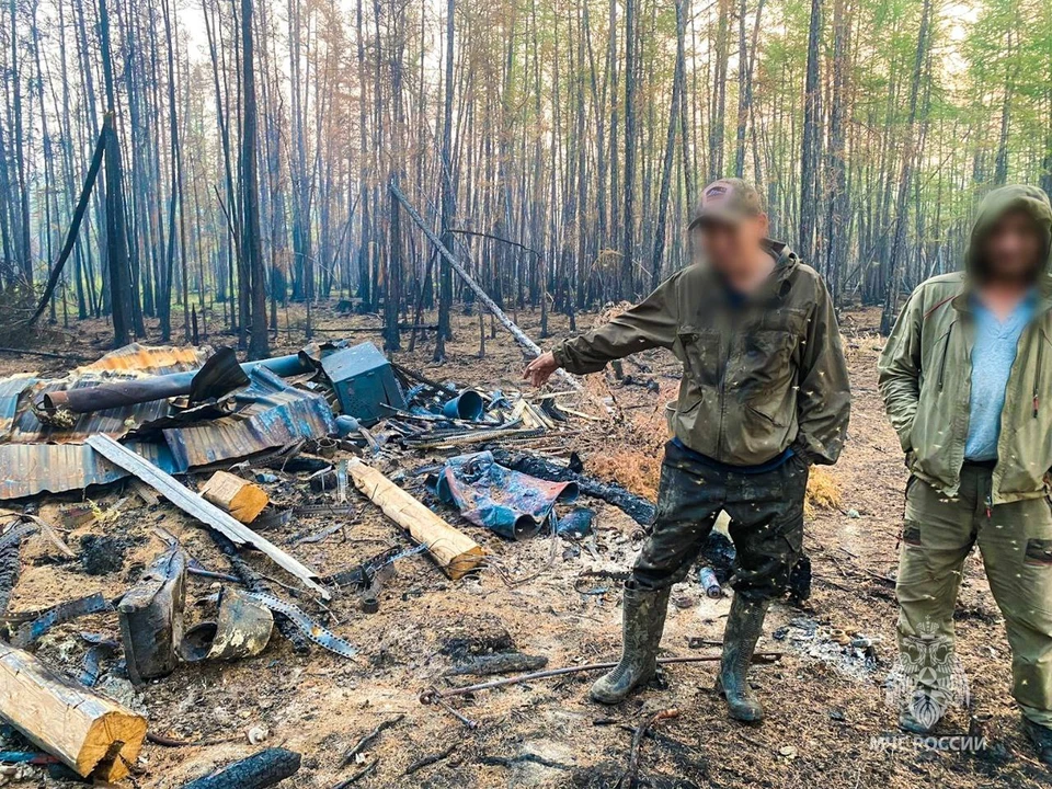 Мужчина не уследил за костром и возник лесной пожар. Фото: МЧС России по рс (Я).