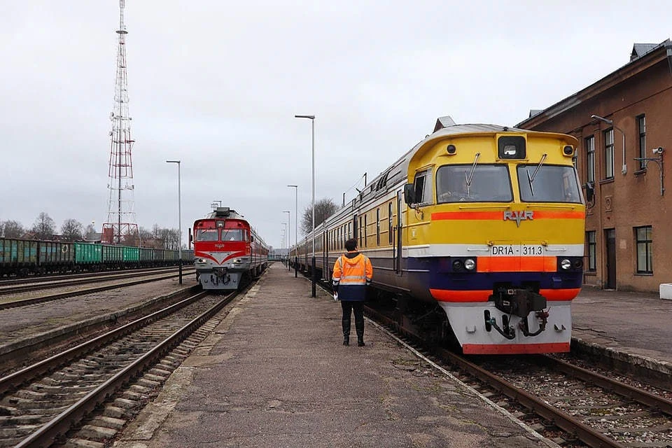 В Сумской и Днепропетровской областях Украины повреждена ж\д инфраструктура