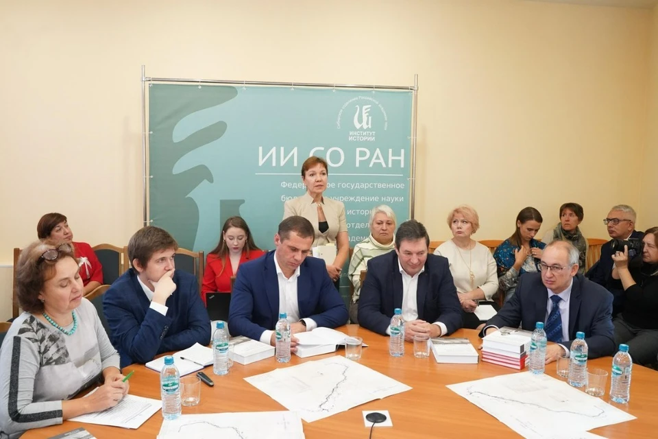 Состоялась презентация сборника документов о строительстве Новосибирской ГЭС. Фото: и Государственный архив Новосибирской области