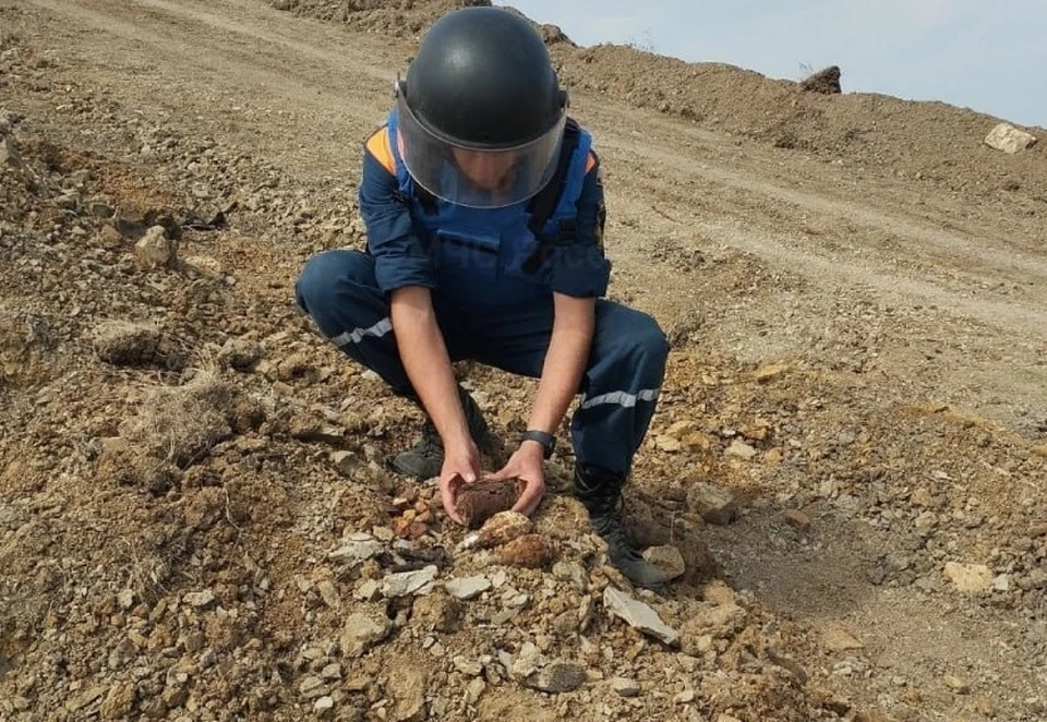 В случае обнаружения боеприпасов, специалисты призывают не трогать их. Фото: ГУ МЧС Росси по РК