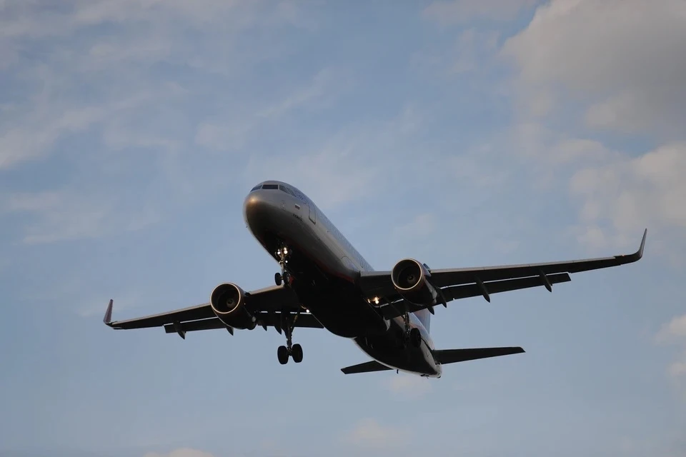 Пассажиры United Airlines получили травмы после резкого снижения самолета