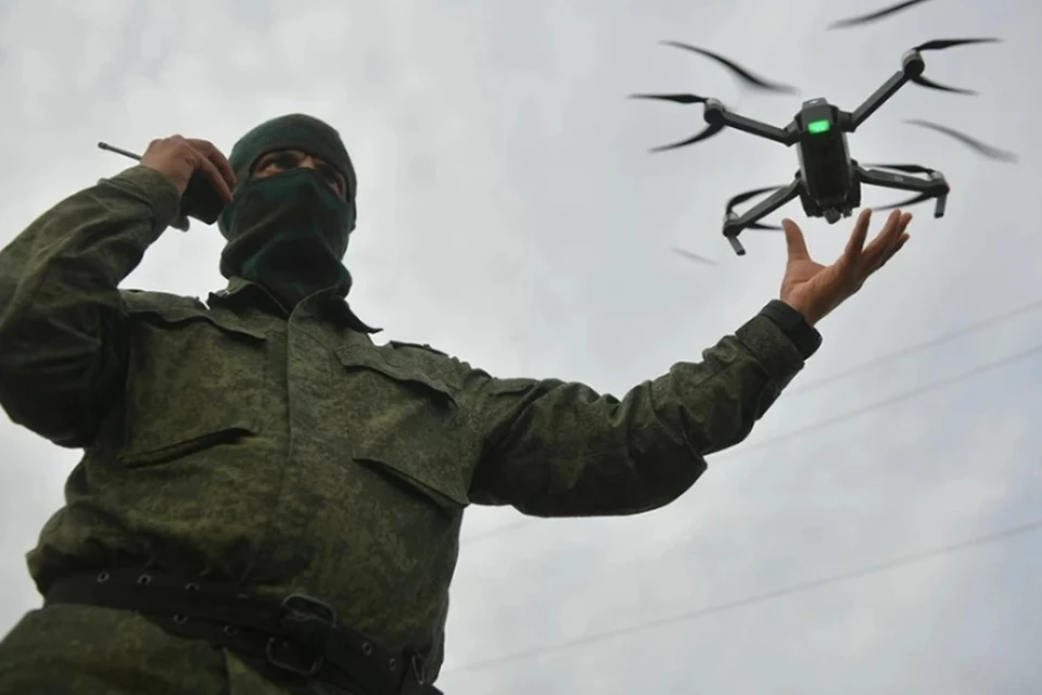 В МО РФ разработали неуязвимый для РЭБ дрон-камикадзе вертолетного типа