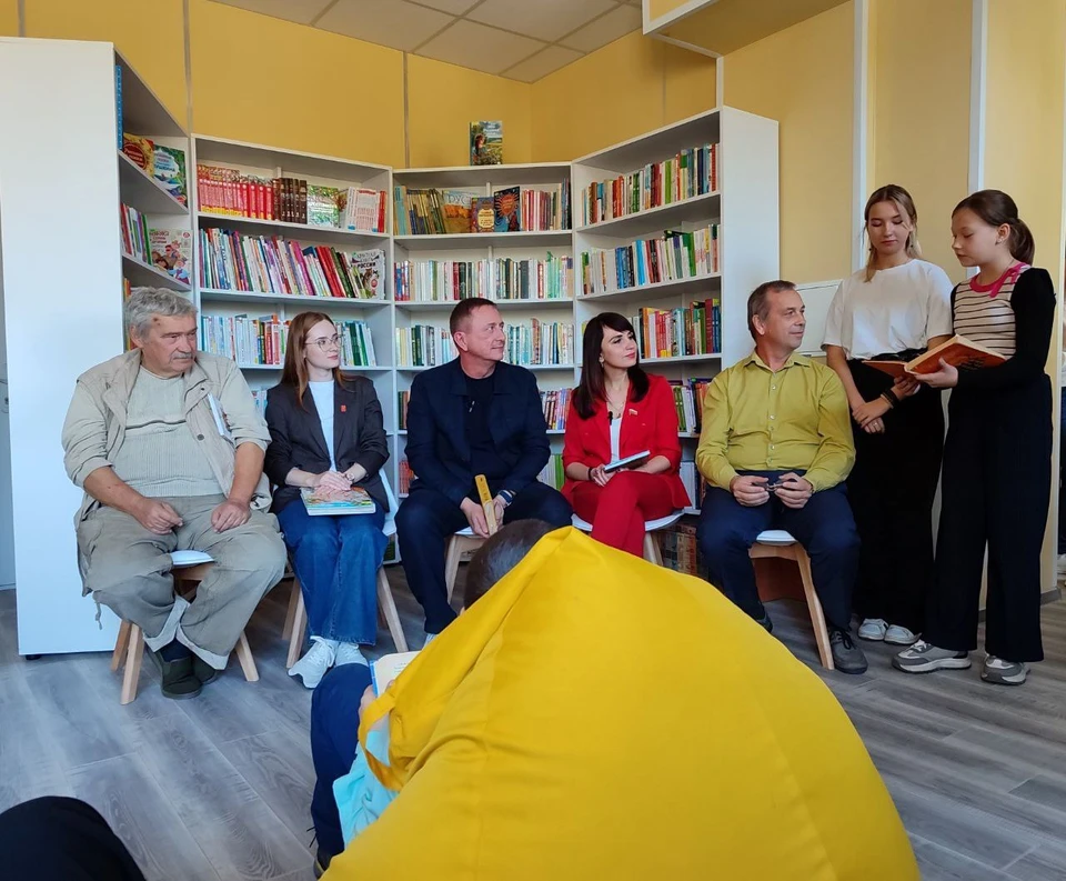 в библиотеке представлена богатая коллекция литературы. ФОТО: тг-канал Николая Моргунова