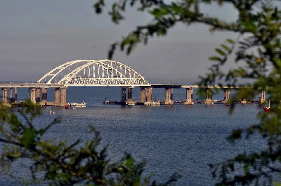 Движение по Крымскому мосту полностью восстановили