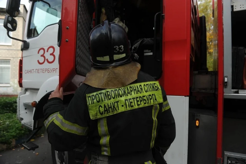 Женщина пострадала в пожаре в Петроградском районе Петербурга.