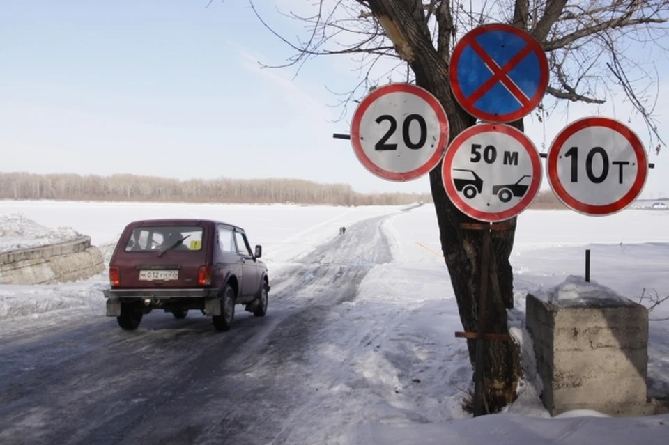 Еще одну ледовую переправу открыли на реке Лена в Якутии