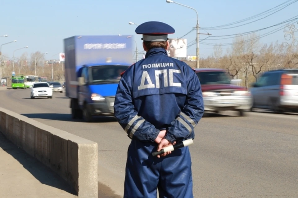 В Железнодорожном районе на подъезде к Ульяновску иномарка врезалась в фуру. Фото архив КП