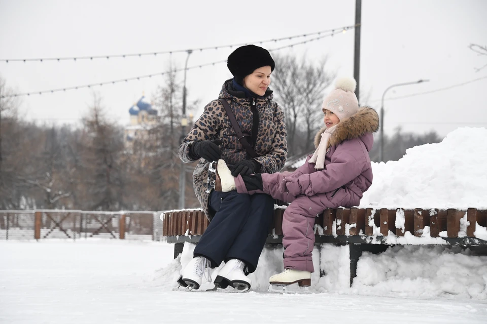В Сыктывкаре начали работу 13 бесплатных ледовых катков.