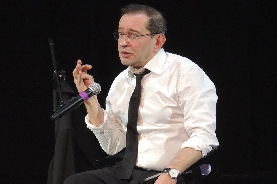 Константин Хабенский честно рассказал, какое желание он попросит исполнить Деда Мороза