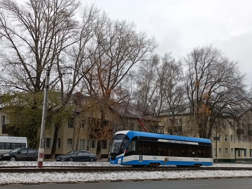 В Ульяновске на Локомотивной из-за ДТП остановили трамваи | ФОТО: Ульяновскэлектротранс