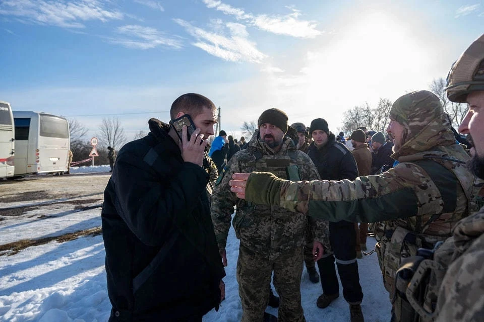 В Закарпатье задержали украинцев, пытавшихся сбежать в Румынию в куче мусора