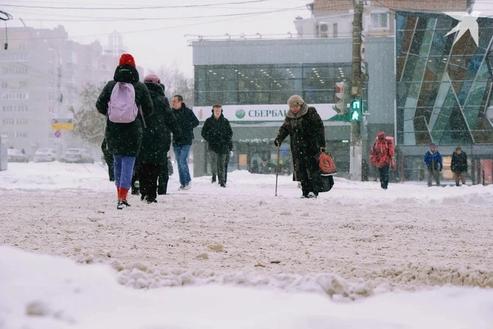 Автомобилистов просят быть предельно внимательными на дорогах