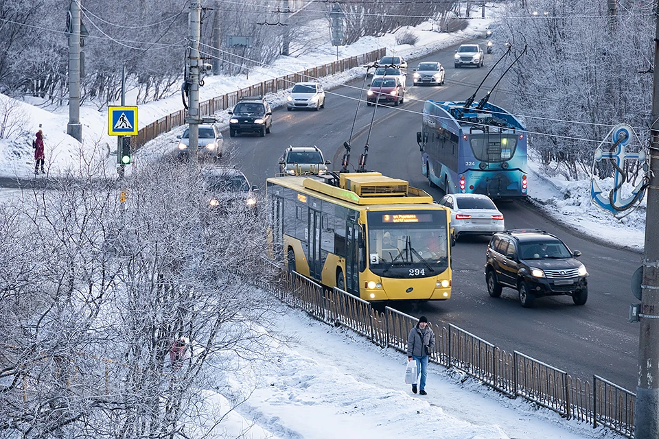 Единая карта жителя Мурманской области даст учащимся скидку на проезд.