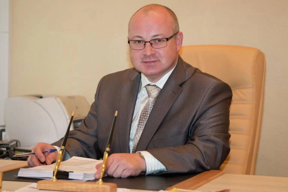 Василий Андрианов стал новым директором школы № 49 в Мурманске. Фото: администрация Мурманска