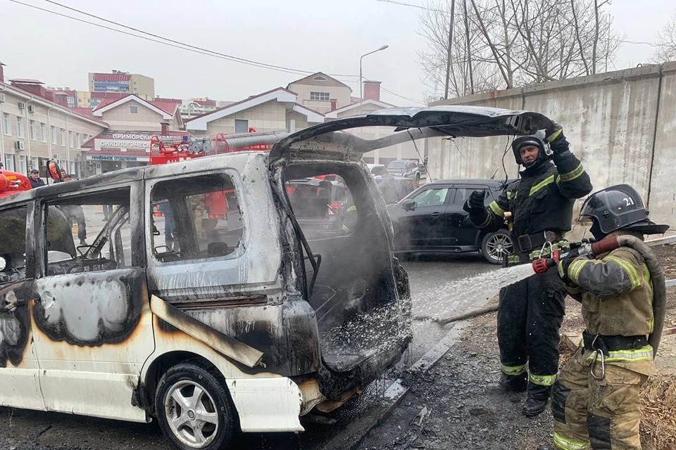 Площадь пожара составила квадратный метр.