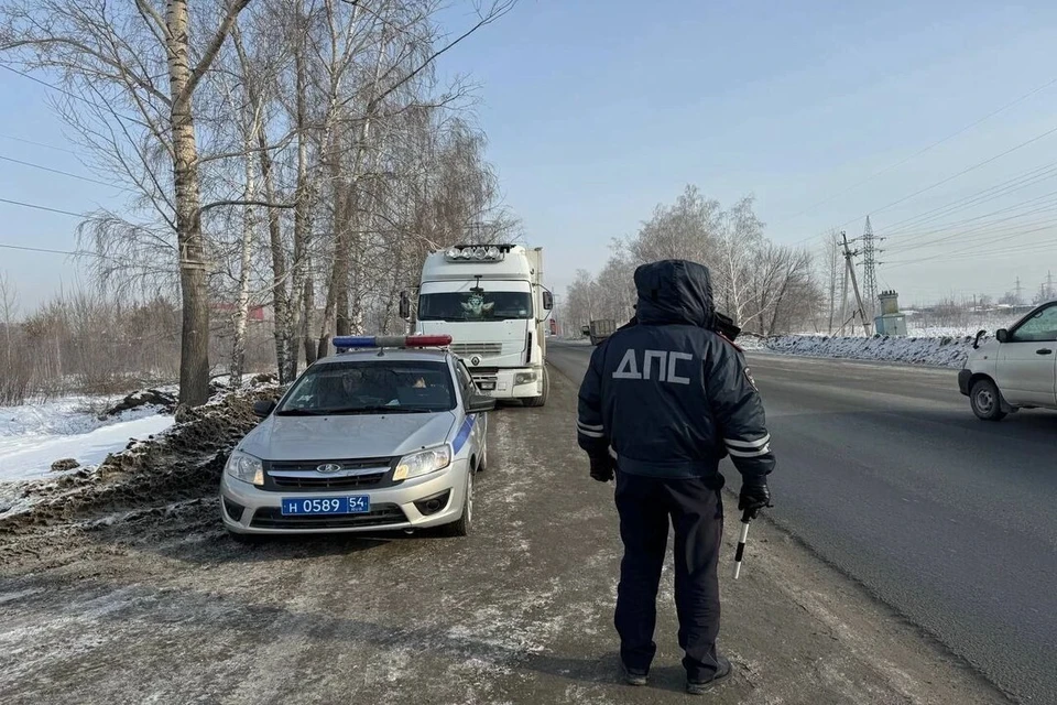 Два грузовика в Ленинском районе Новосибирска отправили на штрафстоянку. ФОТО: ГАИ Новосибирской области