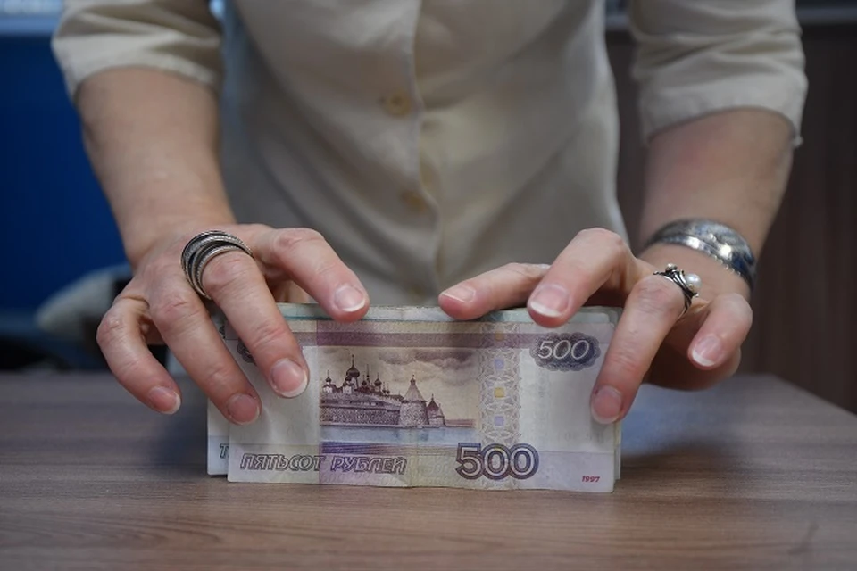 Банк вернет деньги пожилой жительнице Хабаровского края